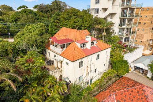 Exterior view, Bondi Family Retreat with Stunning Skyline Views in Dover Heights