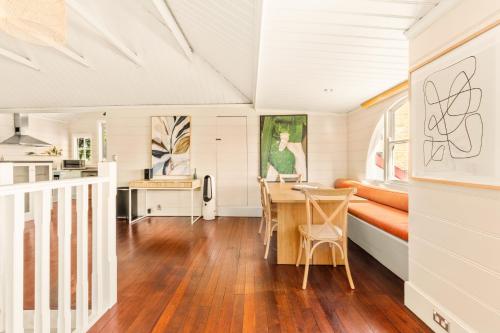 Facilities, Bondi Family Retreat with Stunning Skyline Views in Dover Heights