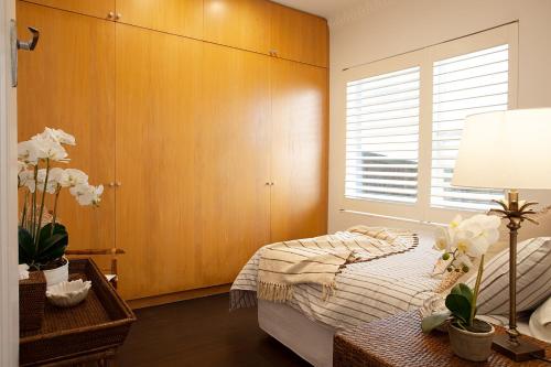 Tamarama Cliffhouse - image 4