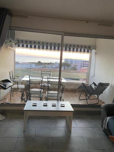 Studio tout confort vue mer