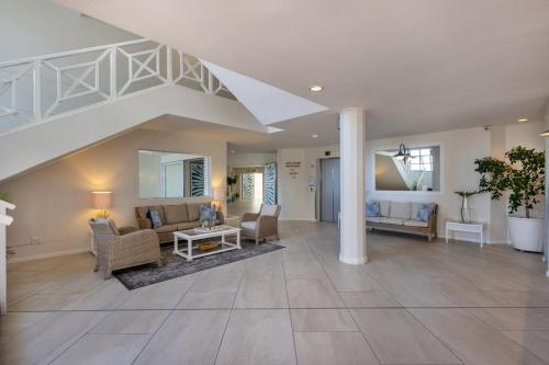 Lobby, Bayview Hotel in Plettenberg Bay