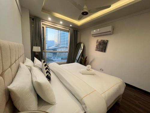 Margalla View Luxury Apartment in Elysium Tower Islamabad-Centaurus View - image 7