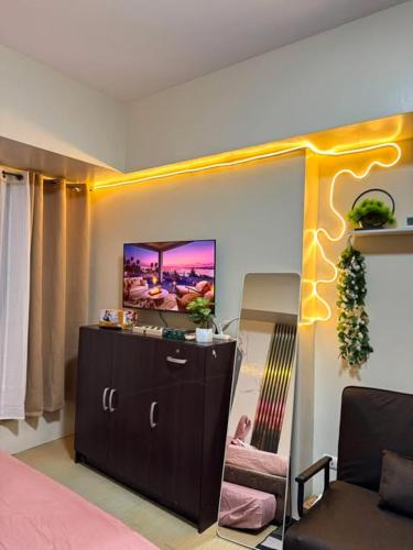 3BEDS Cozy Condo - Walking Distance to Roxas Night Market - image 3
