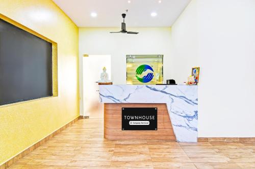 Lobby, OYO Townhouse Dwarakanagar Near Gurudwara in Dwaraka Nagar