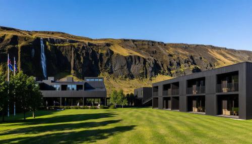 Seljalandsfoss Horizons - Kirkjubaejarklaustur