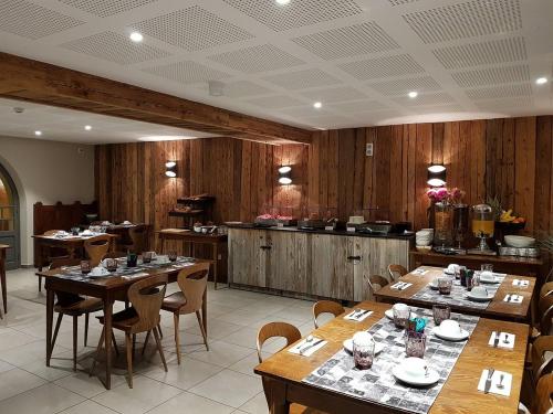 مطعم, hotel le malgovert SEEZ 73 in Bourg-Saint-Maurice