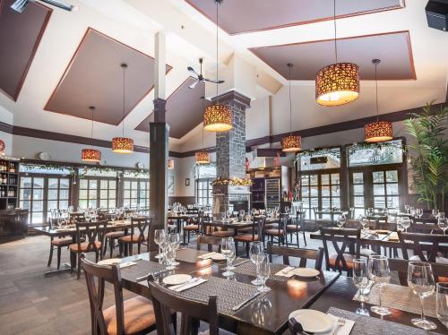 ห้องอาหาร, Hebergement Mont-Ste-Anne Condos in บัวเพร (QC)