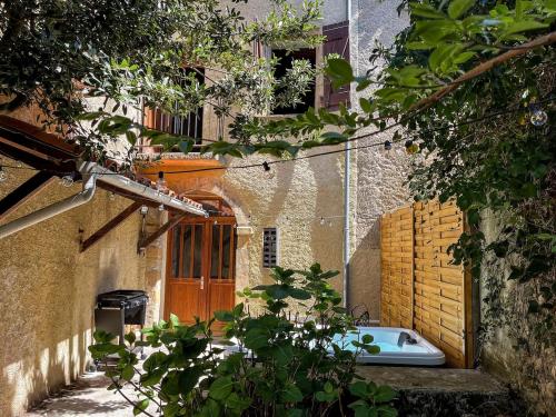 Casa Encanto Spa and Fun Le Mas dAzil in Le Mas-d'Azil (Midi-Pyrenees)