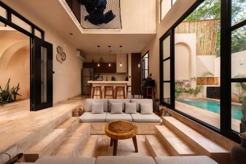 Luxury 4 Bedroom Villa with Private Rooftop Pool