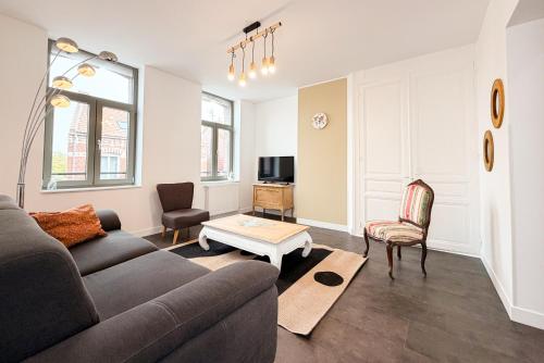 Grands appartements complets avec leurs cuisines toutes equipees jusqu'a 72m2 - Roucourt