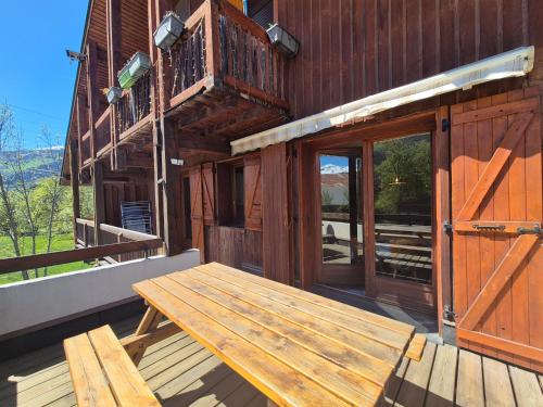 Balcony/terrace, Appartement 6 personnes avec terrasse in Le Mollard