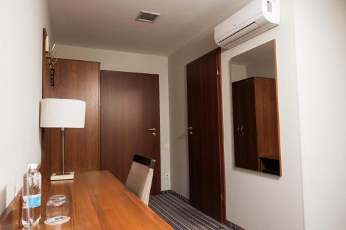 1 twin bed