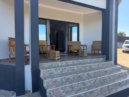 Hilltop Villa Sengabay in Senga
