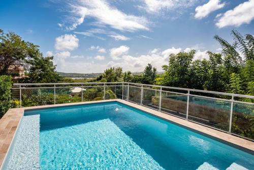 Villa pour 6 - Piscine - Confort et detente MQFR71 gîte à louer Lourdes