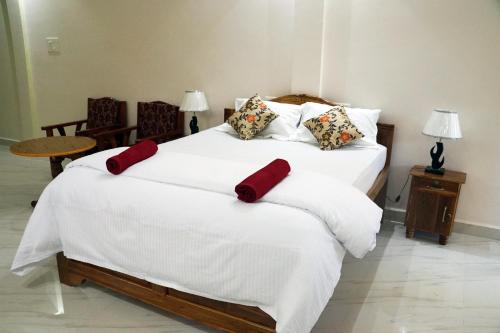 Pritams Cottages Guest House - Cavorem