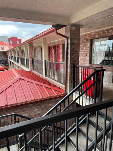 Fairbridge Inn & Suites Near Riverwalk - Alamo - San Antonio, TX