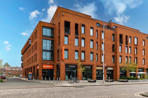 Tampilan eksterior, easyHotel Oxford in Oxford