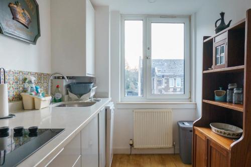 Bright Spacious 2 Bedroom Apartment in Stockbridge in Stockbridge