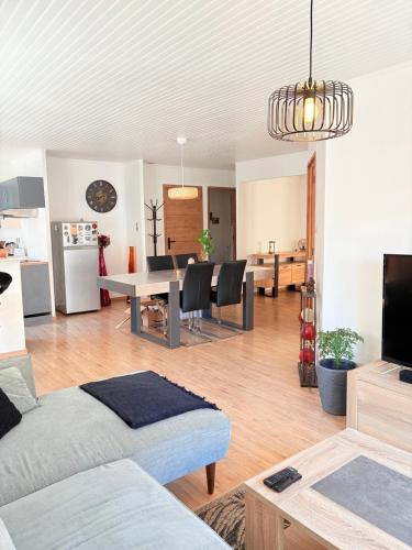 St Cyprien bel appartement au coeur du village clim et wifi