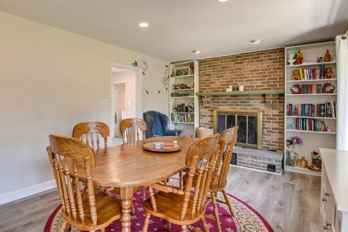 Lush & Secluded Family Getaway in Woodbine in Mt. Airy (MD)