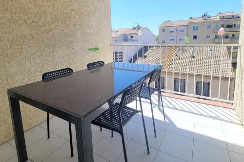 Beautiful T3 with balcony - near beach