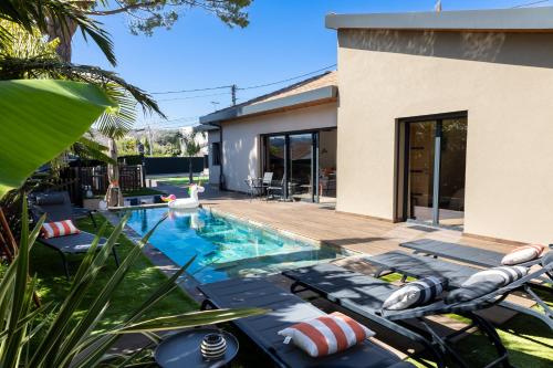 Villa piscine, plages à pied, 4 suites - Antibes