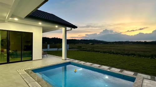 Antara Padi Villa Private Pool – khách sạn tại Ulu Melaka