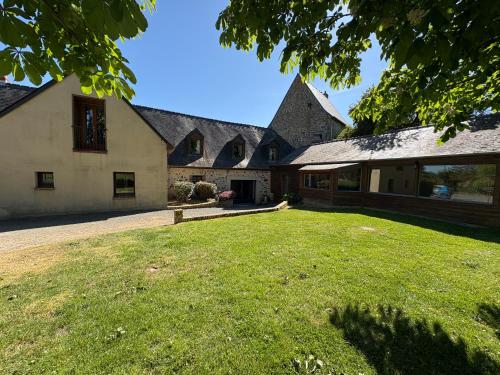 Viesnīcas āriene, Gîte rural spacieux avec piscine (Gite rural spacieux avec piscine) in Nuille-sur-Vicoin
