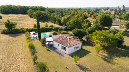 Maison au calme avec piscine gîte à louer Concots