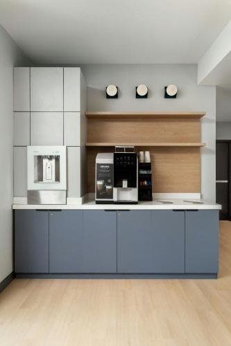 บริการและสิ่งอำนวยความสะดวก, StudioRes by Marriott Louisville East in ดักลาส ฮิลล์