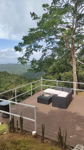 Refuge with spectacular sunset in Cerro Azul in Cerro Azul