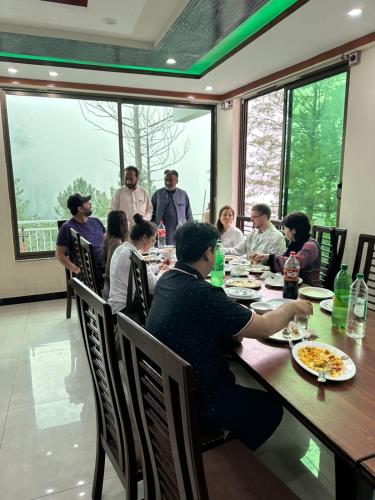 Relax Inn Hotel Nathiagali in Ayubia