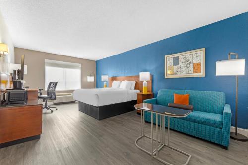 Fairfield Inn and Suites Mt. Laurel - image 40