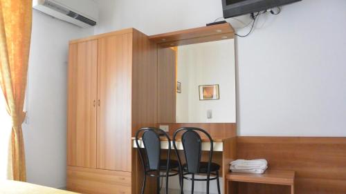 Hotel Mignon - image 4