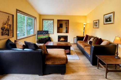 Suite Serenity Condo by NW Comfy Cabins, Leavenworth
