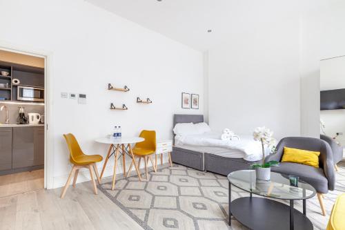 Marylebone Central Studio - 5 - image 8