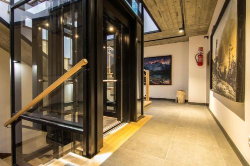 Apartment with Balcony image 5