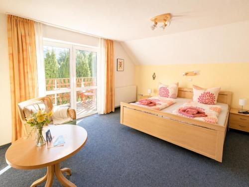 Urlaubsmagie - Ferienwohnung Lichtblick - direkt am Wanderweg - Sebnitz