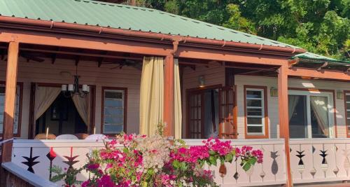 Exquisite villa in Unesco national park with beach at walking distance in English Harbour