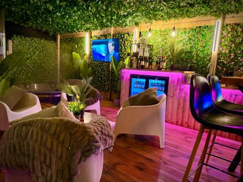 Facilities, The Secret Garden Glamping Wexford in Barntown