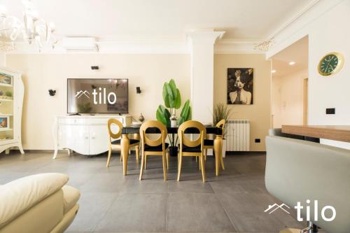 صالة مشتركة/ منطقة التلفزيون, City Center Lux| 2BR| A/C| Parking By Tilo in مركز مدينة جينوا