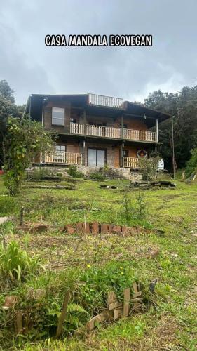 Casa Mandala Ecovegan - Habitación en Santa Elena Medellín