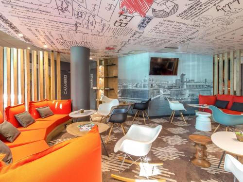 Bar/lounge, ibis Marseille Timone in Marseille