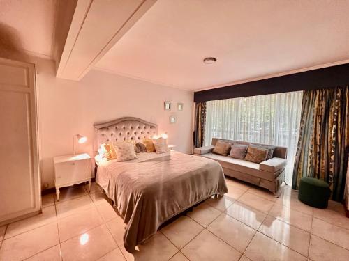 Paseo Aristides Suites -parking opcional-
