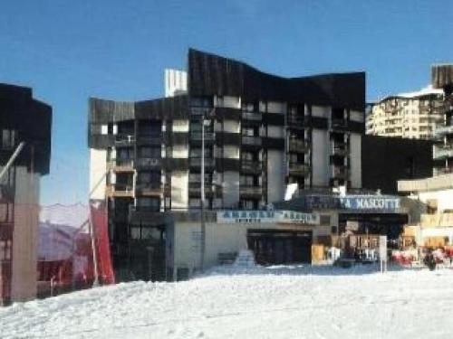 Résidence Genepi - Studio 3 personnes ski aux pieds aux Ménuires MAE-5914