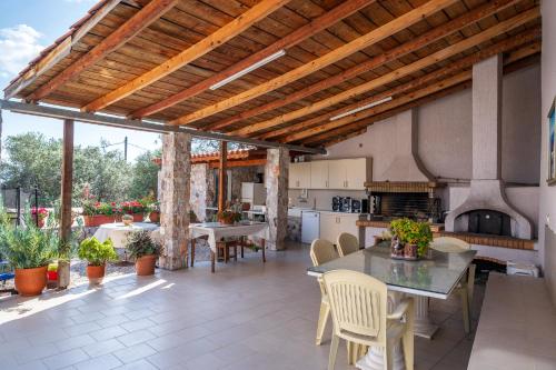 Aurora's apartment eretria in Euboea