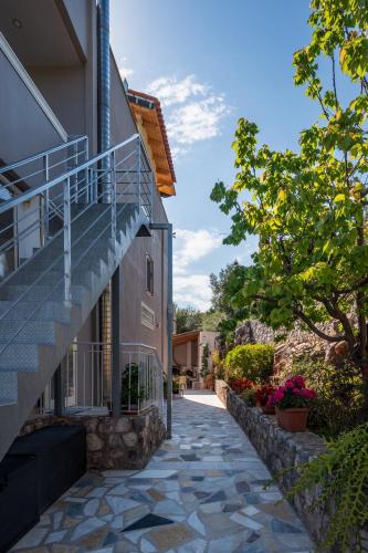 Aurora's apartment eretria in Euboea