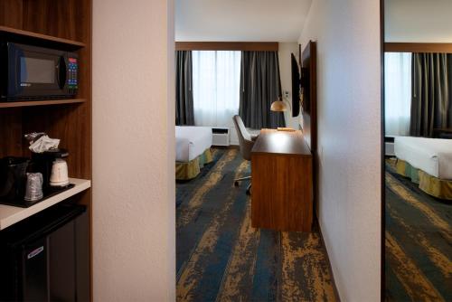 2 double beds