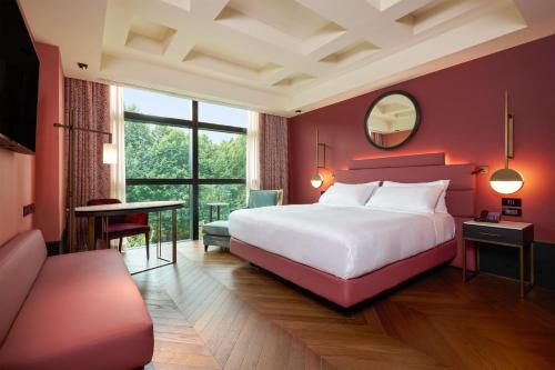 room detail thumbnail 0