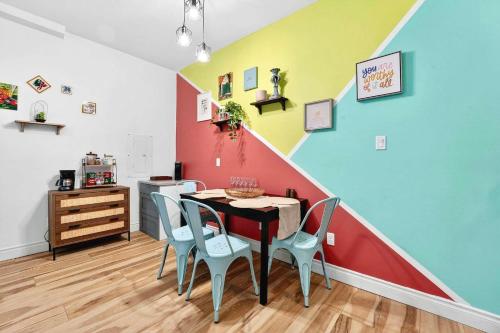 . Bright 2 Bdr Unit Near Canal Beach & Wineries